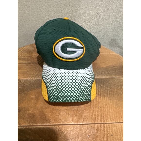 NFL Other - Mens Green Bay Packers NFL NEW ERA 39Thirty Fitted Hat Cap Medium-large
